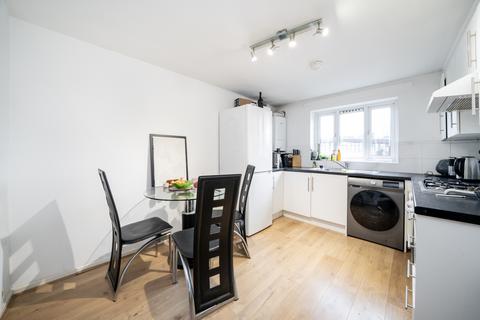 2 bedroom flat for sale, Nursery Lane, London, E2