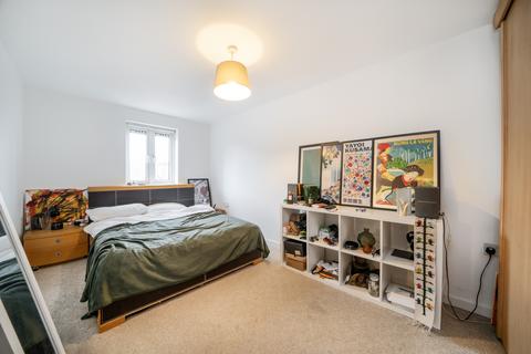 2 bedroom flat for sale, Amber Wharf, 3 Nursery Lane, London, E2