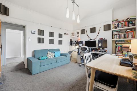 1 bedroom apartment for sale, Hermon Hill, Wanstead