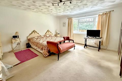 undefined, Badgers Close, Ashley Heath, BH24