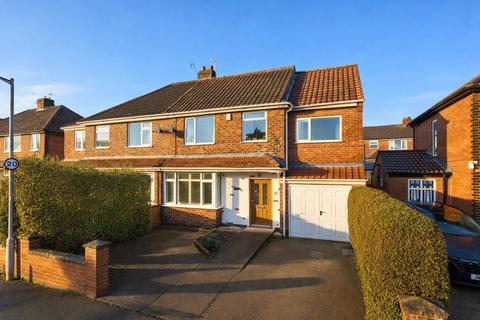 undefined, Collingwood Avenue, York