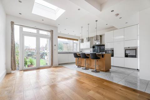 undefined, Hazelwood Lane, Palmers Green, N13