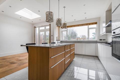 undefined, Hazelwood Lane, Palmers Green, N13