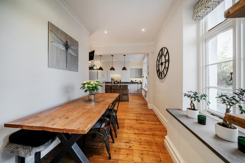 Kitchen / Breakfast Room