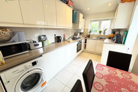 undefined, London N22