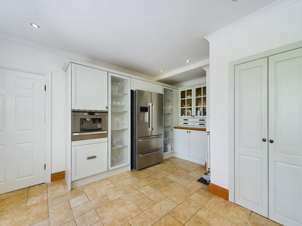 Open plan kitchen / living / dining room