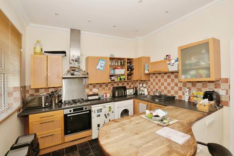 2 bedroom flat for sale, Forum Way, Kingsnorth, Ashford, Kent, TN23