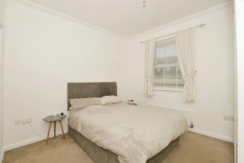 2 bedroom flat for sale, Forum Way, Kingsnorth, Ashford, Kent, TN23