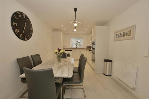 4 bedroom detached house for sale, Honeysuckle Avenue, Willesborough, Ashford, Kent, TN24