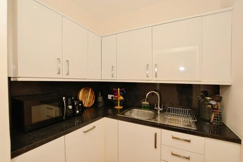 1 bedroom flat for sale, Park Street, ASHFORD, Kent, TN24