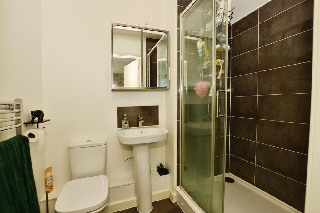 Ensuite Shower Room