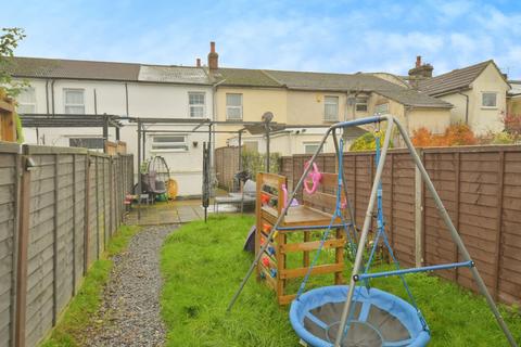 Kingsnorth Road, Ashford, Kent, TN23