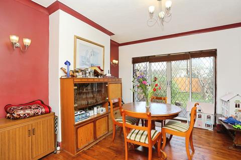 undefined, Briar Gardens, Hayes, Bromley, Kent, BR2