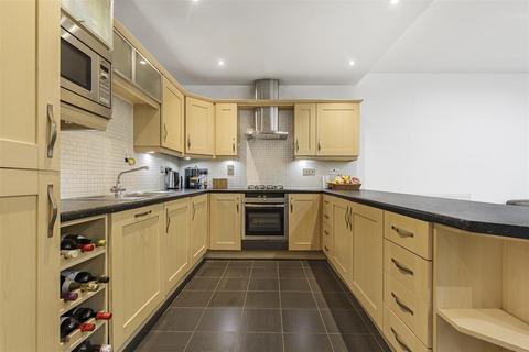 undefined, Putney Bridge Road, London