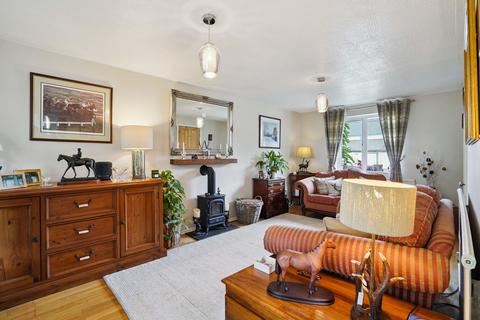 undefined, High Street, Faringdon SN7