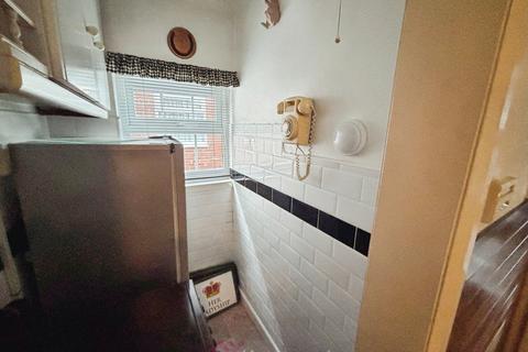2 bedroom semi-detached house for sale, Crookesbroom Lane, Doncaster DN7