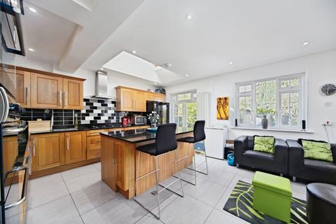5 bedroom semi-detached house for sale, Court Drive, Croydon, CR0
