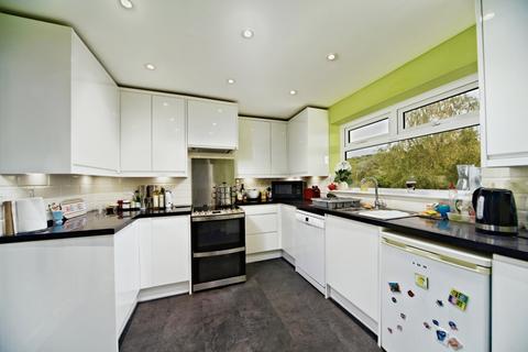 5 bedroom detached house for sale, Hyde Road, South Croydon, CR2