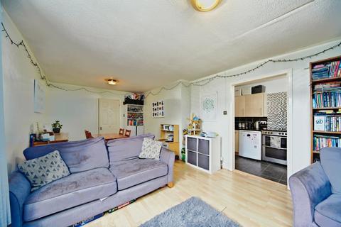 2 bedroom flat for sale, Outram Road, CROYDON, Surrey, CR0