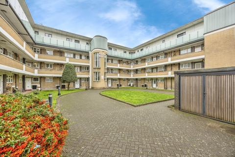 2 bedroom flat for sale, Brighton Road, PURLEY, Surrey, CR8