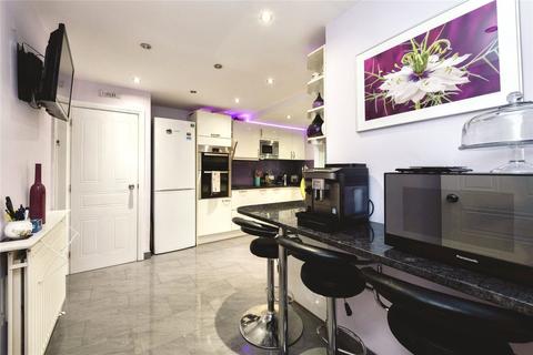 4 bedroom detached house for sale, Blossom Close, South Croydon, CR2