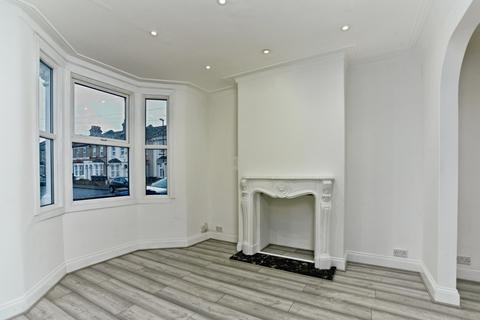 2 bedroom terraced house for sale, Southwell Road, Croydon, CR0