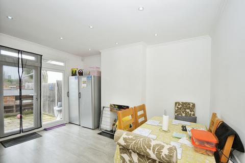 3 bedroom terraced house for sale, Selworthy Road, London, SE6