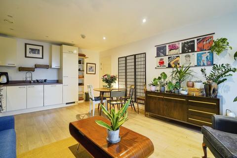 2 bedroom flat for sale, Ottley Drive, London, SE3