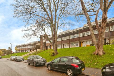 Sylvan Road, London, SE19