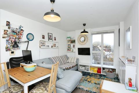 2 bedroom flat for sale, Adenmore Road, LONDON, London, SE6