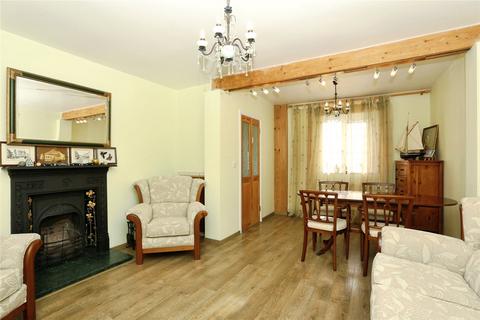 3 bedroom semi-detached house for sale, Whitebeam Avenue, Bromley, BR2