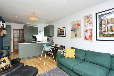 undefined, Barmeston Road, London, SE6
