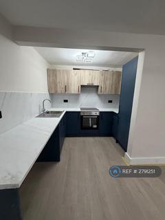 2 bedroom flat to rent, Stratheden Road, London, SE3