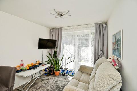 4 bedroom terraced house for sale, Phoenix Road, Chatham, Kent, ME5