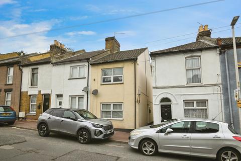 2 bedroom end of terrace house for sale, Castle Road, Chatham, Kent, ME4