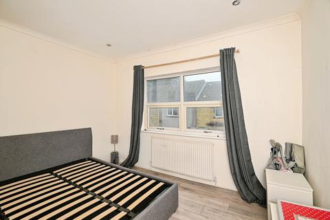 2 bedroom end of terrace house for sale, Castle Road, Chatham, Kent, ME4