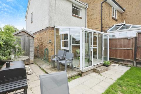 2 bedroom end of terrace house for sale, Freshwater Road, Chatham, Kent, ME5