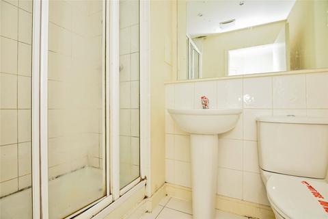 2 bedroom flat for sale, Watersmeet, St. Marys Island, Chatham, Kent, ME4