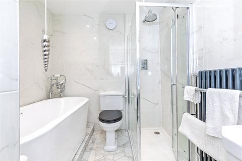 2 bedroom terraced house for sale, New Road, Chatham, Kent, ME4