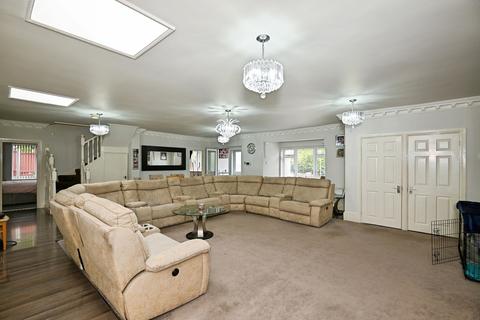 undefined, Robin Hood Lane, Chatham, Kent, ME5