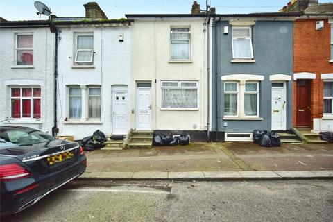 3 bedroom terraced house for sale, Upper Luton Road, Chatham, Kent, ME5