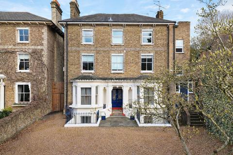 2 bedroom flat for sale, Parkside, London Road, Harrow on the Hill