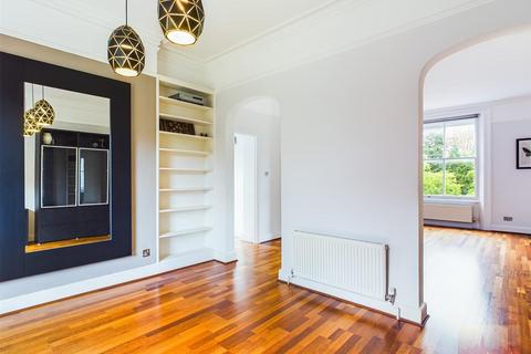 2 bedroom flat for sale, Parkside, London Road, Harrow on the Hill