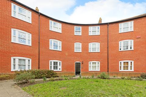 2 bedroom flat for sale, Station Road West, Canterbury, Kent, CT2