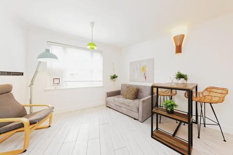 2 bedroom flat for sale, Station Road West, Canterbury, Kent, CT2