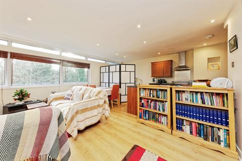 2 bedroom flat for sale, New Dover Road, Canterbury, Kent, CT1