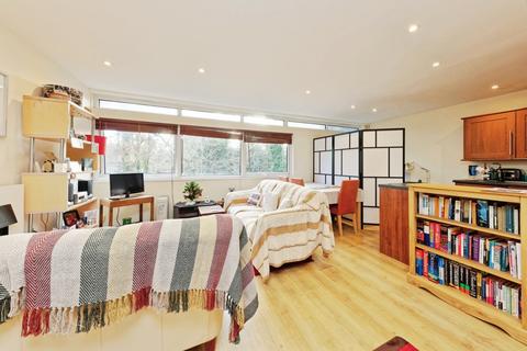 2 bedroom flat for sale, New Dover Road, Canterbury, Kent, CT1
