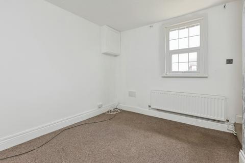 2 bedroom maisonette for sale, Main Road, Sutton At Hone, Dartford, Kent, DA4