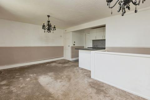 2 bedroom maisonette for sale, Main Road, Sutton At Hone, Dartford, Kent, DA4