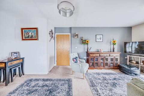 2 bedroom flat for sale, Crawford Avenue, Kent, DA1